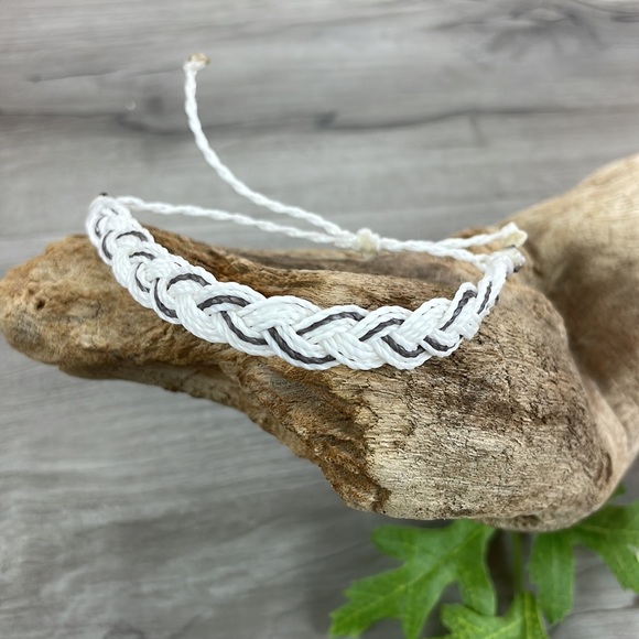 🔆Beautiful Flower Bracelet Set🔆 - Picture 6 of 6